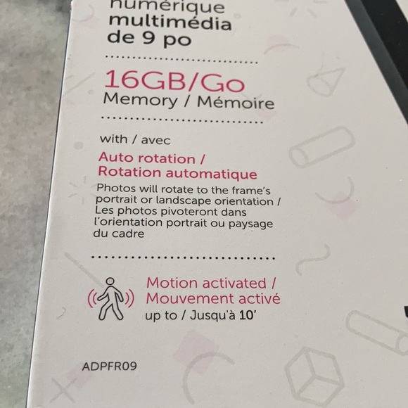 9 inch Aluratek digital photo frame - Picture 8 of 8